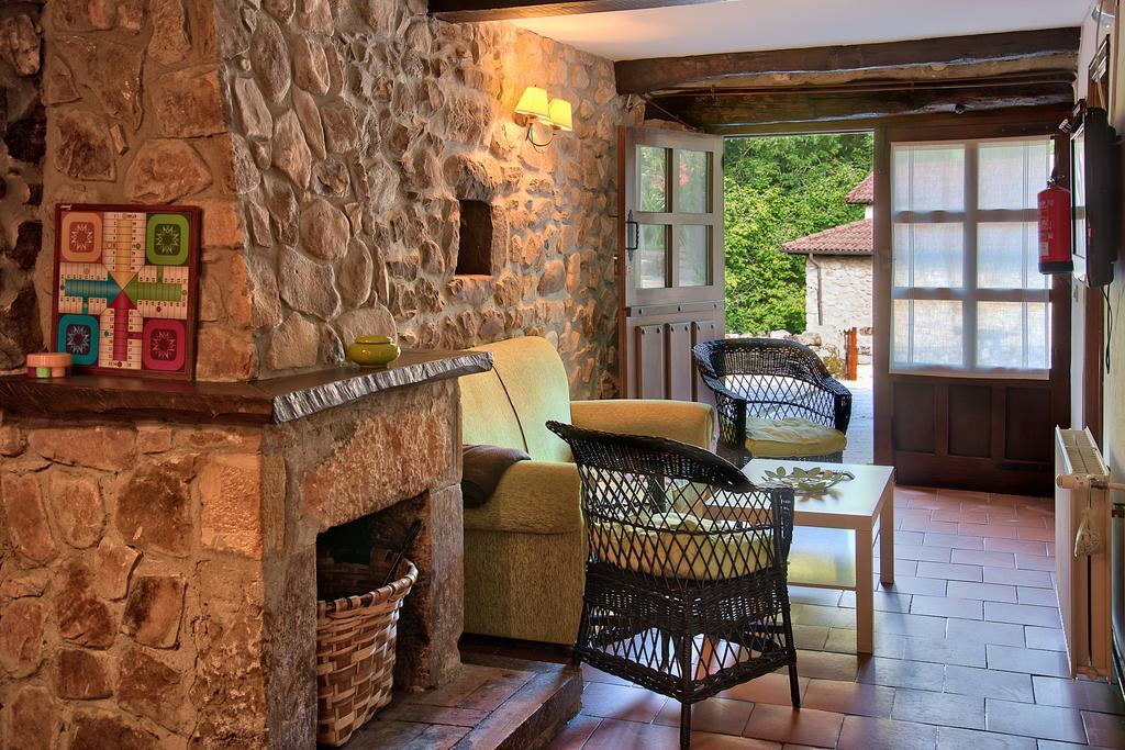 Casas Rurales La Tahona De Besnes Pension Alles Buitenkant foto